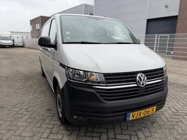 Volkswagen TRANSPORTER 2.0 TDI 150pk DSG L2H1 Airco,Cruise,Navi,Pdc