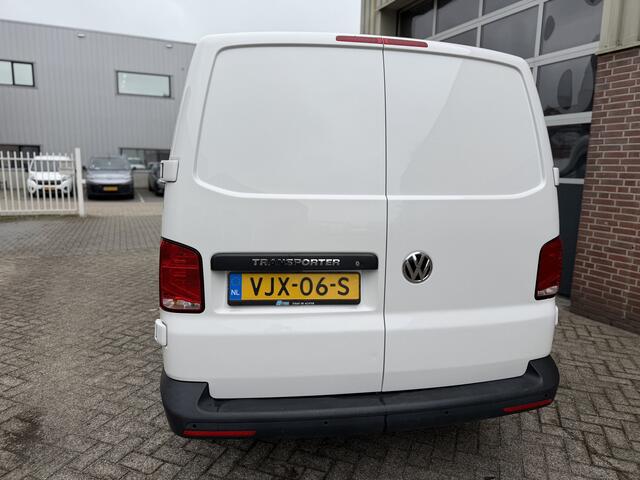 Volkswagen TRANSPORTER 2.0 TDI 150pk DSG L2H1 Airco,Cruise,Navi,Pdc