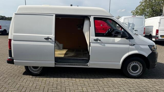 Volkswagen TRANSPORTER 2.0 TDI 75KW 102PK L1H2 EURO 6 AIRCO/ CRUISE CONTROL/ PARKEERSENSOREN/ 100% DEALERONDERHOUDEN