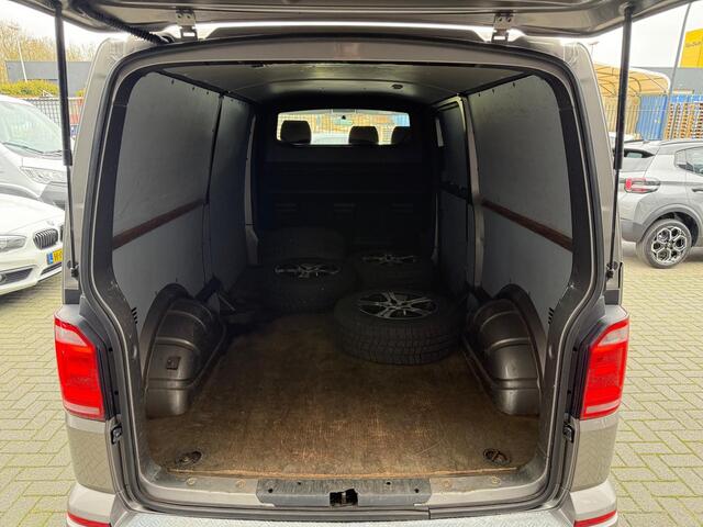 Volkswagen TRANSPORTER 2.0 TDI L2H1 DC Highline | 2E EIGENAAR | NW DISTR RIEM | NAVI | CAMERA | CRUISE |AIRCO |