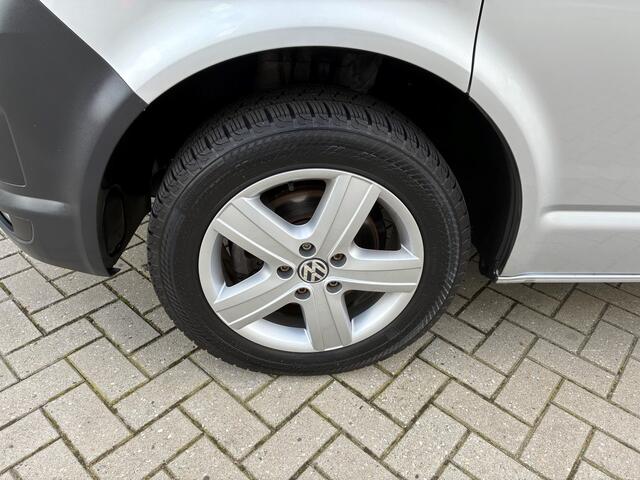 Volkswagen TRANSPORTER 2.0 TDI 102PK L2H1 Comfortline navi / 17" lm-velgen / trekhaak / pdc achter / dichte deuren / aluca laden / etc