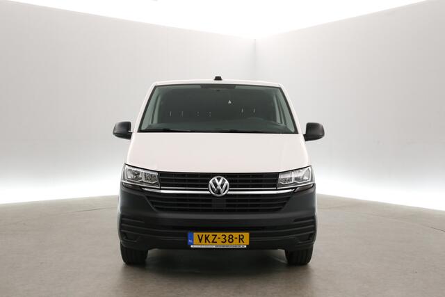 Volkswagen TRANSPORTER 2.0 TDI L1H1 140PK | Airco | Cruise | 3 Zits | Carplay | Trekhaak | Parkeersens.