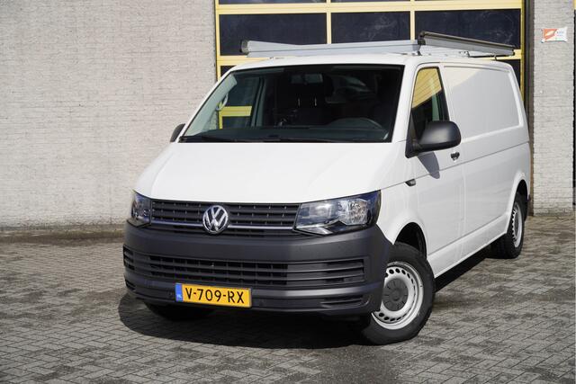 Volkswagen TRANSPORTER 2.0 TDI L2H1 Comfortline BJ2018 Pdc | Trekhaak | Airco | Cruise control | Extra getint glas | Tussenschot+Raam | Zijdeur | Achterklep+Raam | Imperiaal