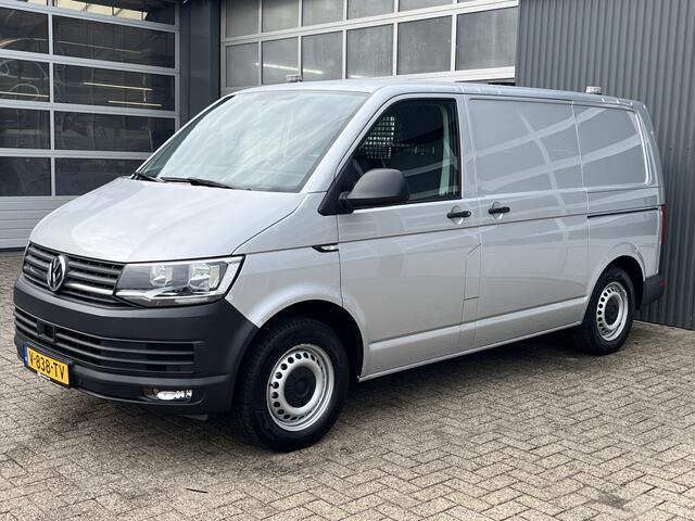 Volkswagen TRANSPORTER 2.0 TSI L1H1 Benzine / CNG Dubbele Schuifdeur Airco Cruise controle Bpm vrij Trekhaak Klep achter Omvormer Kastinrichting Standkachel Euro 6 Benzine Ideaal voor ombouw naar Camper !!