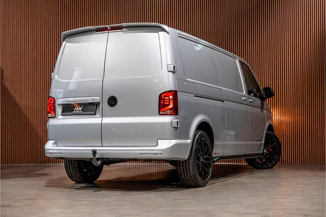 Volkswagen TRANSPORTER T6.1 2.0 TDI 150 PK L2H1 DSG | L+R Schuifdeur | ACC | CarPlay | Trekhaak | MF Stuur | 3-Zitter | DAB | Nieuwe APK