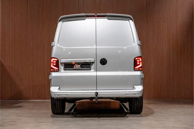 Volkswagen TRANSPORTER T6.1 2.0 TDI 150 PK L2H1 DSG | L+R Schuifdeur | ACC | CarPlay | Trekhaak | MF Stuur | 3-Zitter | DAB | Nieuwe APK