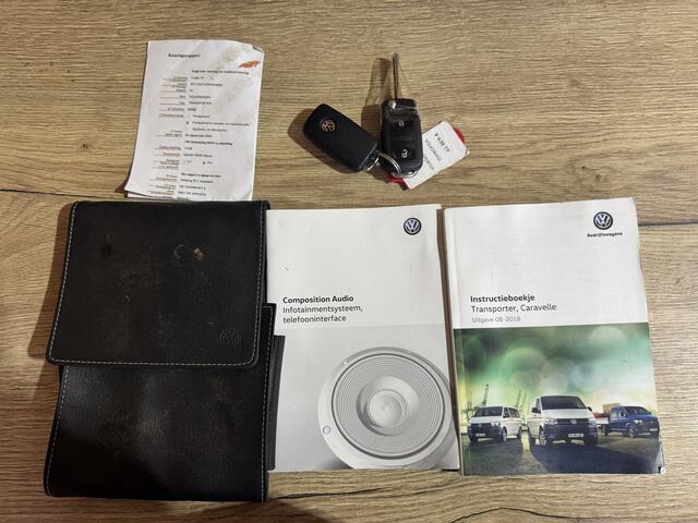 Volkswagen TRANSPORTER 2.0 TDI L2H1 DC | Airco | Cruise | Trekhaak |