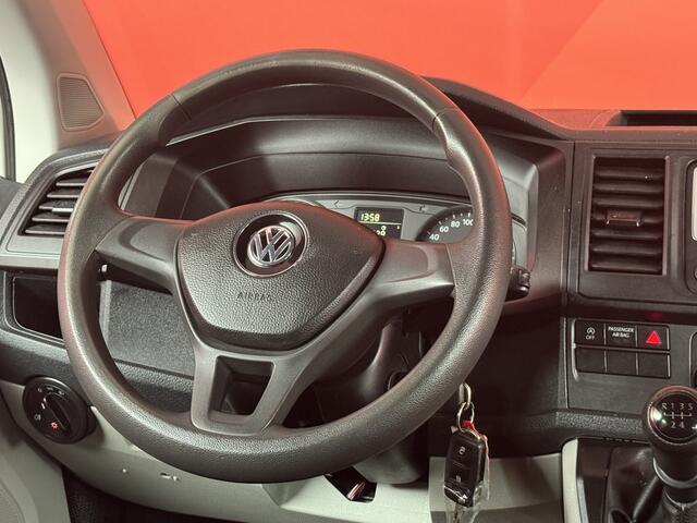Volkswagen TRANSPORTER 2.0 TDI L2H1 DC | Airco | Cruise | Trekhaak |