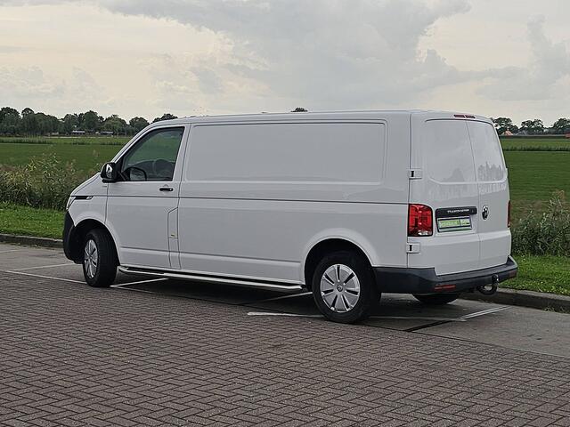Volkswagen TRANSPORTER 2.0 TDI L2H1 Cruise control, Airco, Pdc, Stoelverwarming, Trekhaak, 3-Zits
