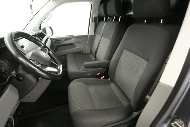 Volkswagen TRANSPORTER 2.0 TDI L2H1 150PK | Automaat | Airco | Camera | Cruise | 3 Zits | Trekhaak | Carplay | 2xSchuifdeur