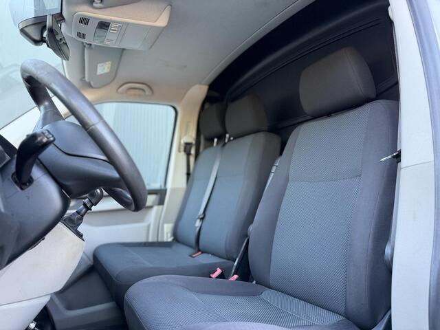 Volkswagen TRANSPORTER 2.0 TDI Comfortline l Trekhaak l Bearlock l Cruisecontrol