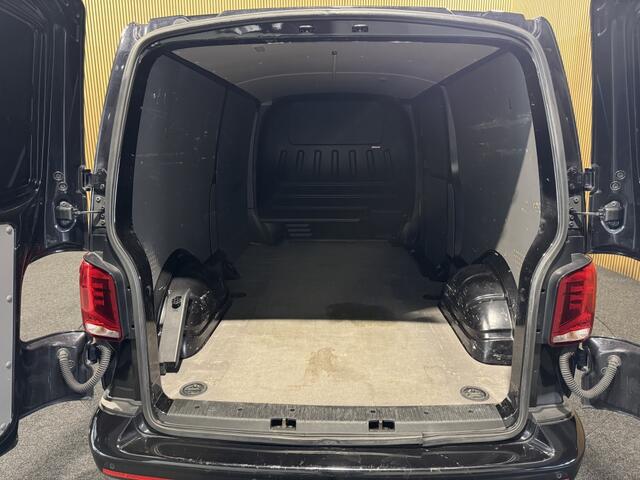 Volkswagen TRANSPORTER 2.0 TDI L2H1 Business | 20" wielen | Ad. Cruise | Camera | Airco | CarPlay | Stoelverwarming |