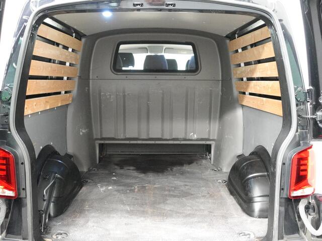 Volkswagen TRANSPORTER 2.0 TDI L2H1 Highline Dubbele Cabine Automaat Airco Cruise Control Camera Apple Carplay