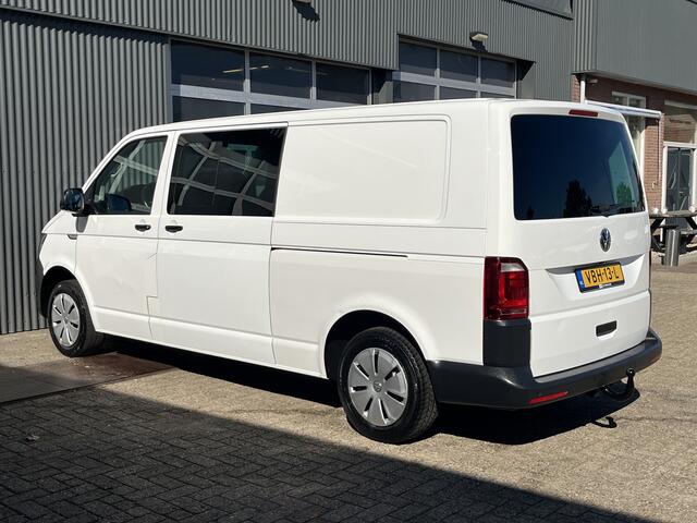 Volkswagen TRANSPORTER 2.0 TDI L2H1 DC 150pk BTW VRIJ!! 2x schuifdeur Airco Cruise controle Telefoonverbinding Trekhaak 2500kg trekgewicht Euro 6 DC 1e eigenaar Dealer onderhouden Ex overheid