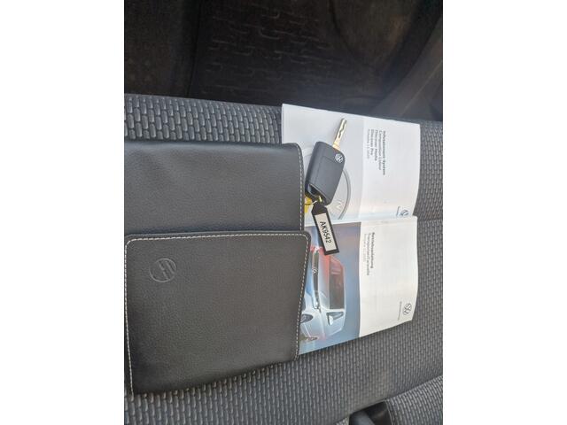 Volkswagen TRANSPORTER 2.0 TDI 4Motion SPER|LOCK camera zeer mooie bus 2500kg trekhaak DAB APPLE