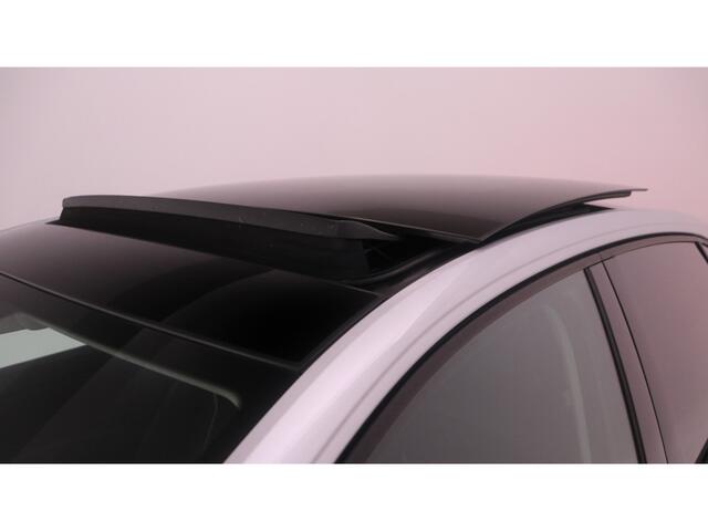 Volkswagen Taigo 1.0 TSI 110pk Style Panoramadak LED Matrix Navigatie