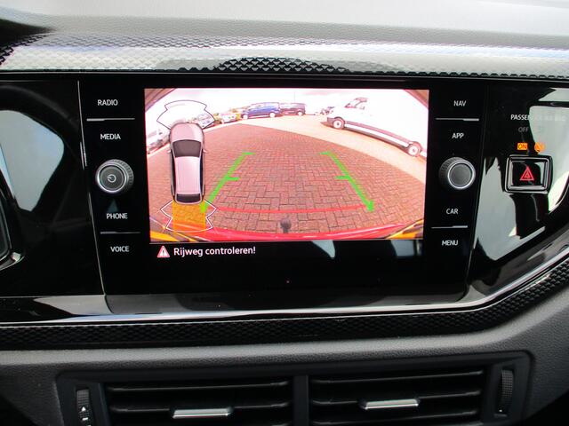 Volkswagen Taigo 1.0 TSI Life Business Automaat Trekhaak Apple Carplay