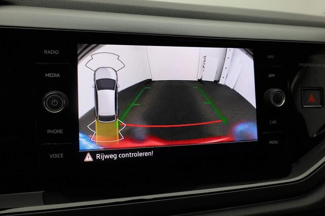 Volkswagen Taigo 1.5 TSI 150PK DSG R-Line Business Black Style | Pano | IQ Light | Keyless | Navi | Camera | ACC | 18 inch | Apple Carplay / Android Auto