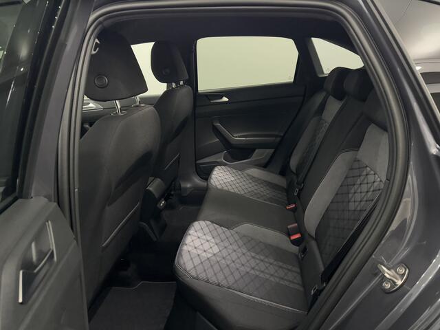 Volkswagen Taigo 1.0 TSI R-Line Business Half leder, Camera, Navi, Virtual desk, Stoelverwarming, Cruise control adaptief, 2 jaar garantie