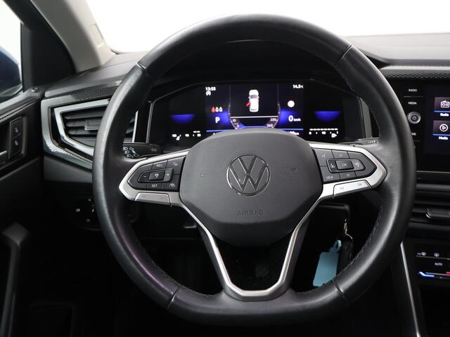 Volkswagen Taigo 1.0 TSI Life | 110 PK | Automaat | Navigatiesysteem | Parkeersensoren voor en achter |