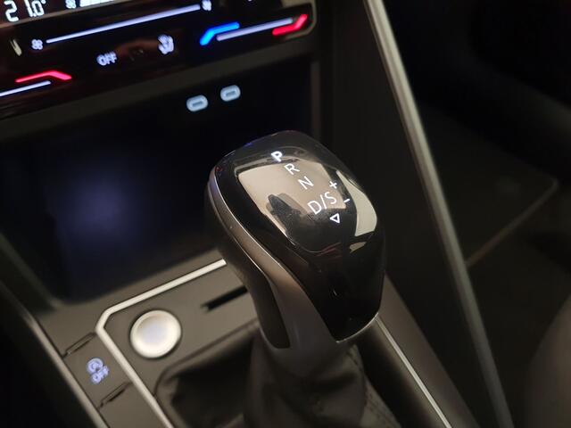Volkswagen Taigo 1.5 TSI 150pk DSG/AUT R-Line Afneembare trekhaak, Camera, Virtual cockpit