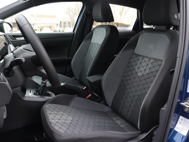 Volkswagen Taigo 1.0 TSI R-Line 110pk | LED | Navigatie | Black style | Achteruitrijcamera | Keyless |