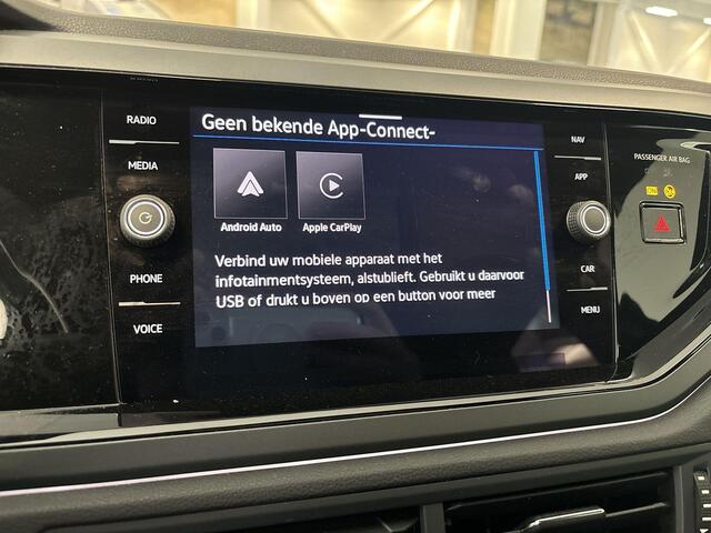 Volkswagen Taigo 1.0 Tsi 115pk DSG R-Line · Camera · P-Sensoren · Climatronic · App-Connect · 18'' inch · Garantie t/m 07-07-2028 of 100.000km