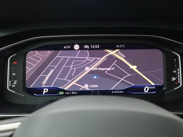 Volkswagen Taigo 1.0 TSI R-Line | 110 PK | Automaat | Achteruitrijcamera | Navigatiesysteem | Voorstoelen verwarmd |