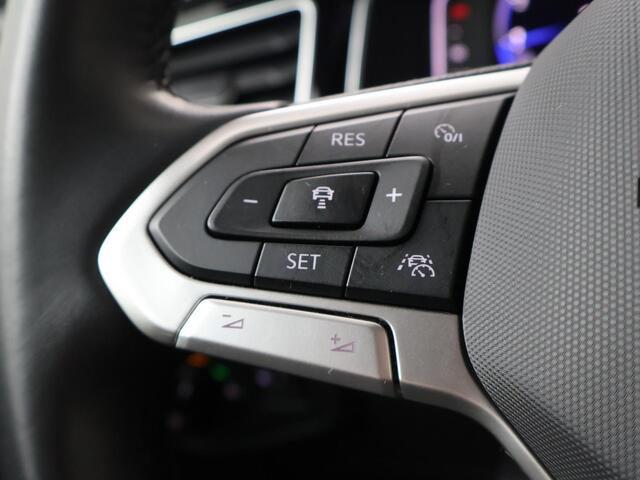 Volkswagen Taigo 1.0 TSI R-Line | 110 PK | Automaat | Achteruitrijcamera | Navigatiesysteem | Voorstoelen verwarmd |