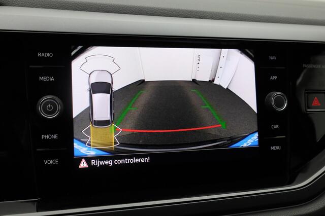 Volkswagen Taigo 1.5 TSI 150 pk DSG R-Line Business | Achteruitrijcamera | Stoelverwarming | Navigatie | Adaptive Cruise | Keyless Entry