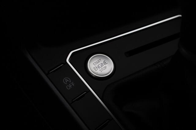 Volkswagen Taigo 1.5 TSI 150 pk DSG R-Line Business | Achteruitrijcamera | Stoelverwarming | Navigatie | Adaptive Cruise | Keyless Entry