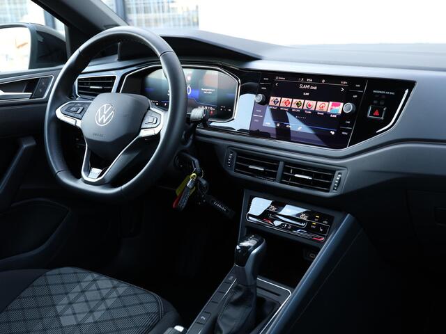 Volkswagen Taigo 1.5 TSI R-Line Business 150pk DSG | LED Matrix IQ | Navigatie | Climate control | Adaptive Cruise control | Licht en Zicht Pakket | Digital Dashboard | Stoelverwarming | Assistance Pakket
