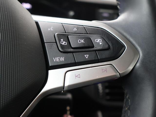 Volkswagen Taigo 1.0 TSI Life | Digitale cockpit | Multifunctioneel stuurwiel | Automatische verlichting | Cruise control | Spraakbediening | Climate | Dab+ | Bluetooth | Apple Carplay - Androidauto | PDC voor + achter | Inklapbare spiegels | Lm16'' |