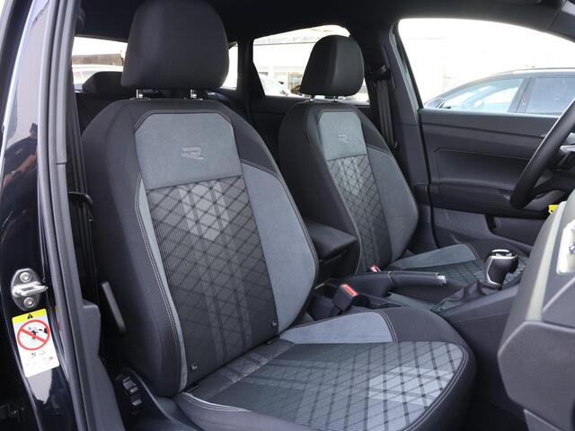 Volkswagen Taigo 1.5 TSI 150PK DSG R-Line | LED Matrix IQ | Stoelverwarming | PDC | Privacy Glass | Navi | App-Connect |