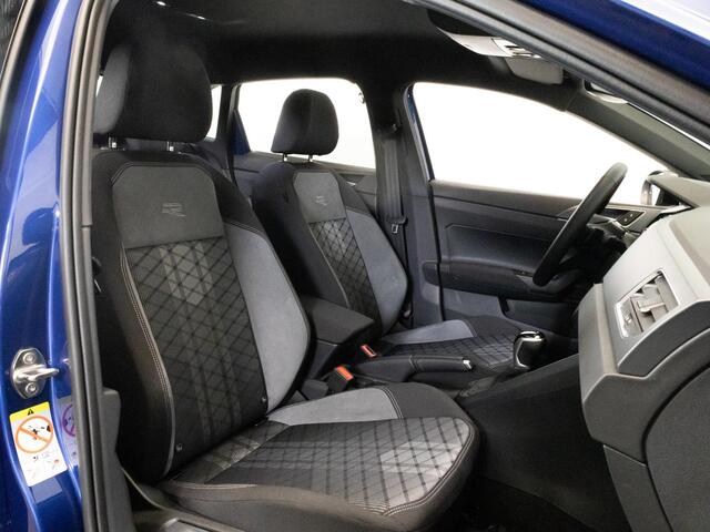 Volkswagen Taigo R-Line 1.5 TSI 150 PK DSG AUTOMAAT | LED IQ | Stoelverwarming | Navigatie | Travel Assist |
