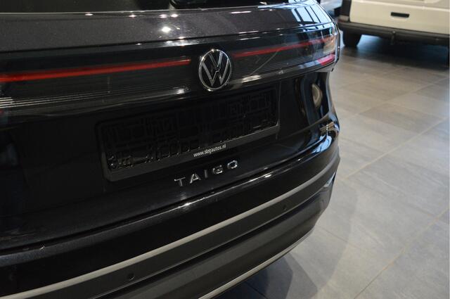 Volkswagen Taigo 1.0 TSI Style navi keyless camera led pdc 17 inch !!