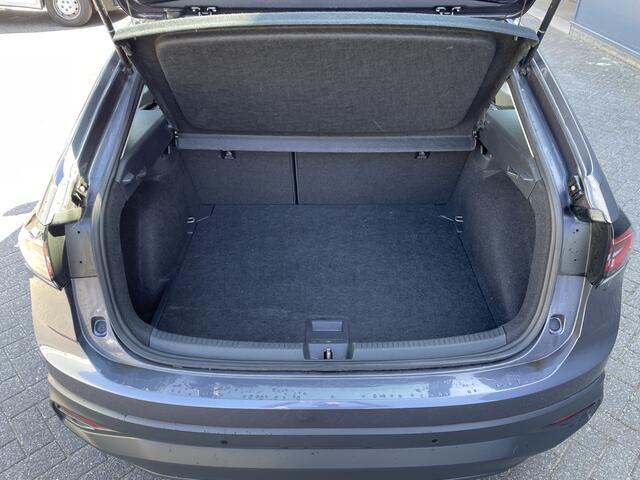 Volkswagen Taigo 1.0 TSI Life Business (Camera- Stoelverwarming - Parkeersensoren V+A - LED - Automatische Airco - Apple Carplay)