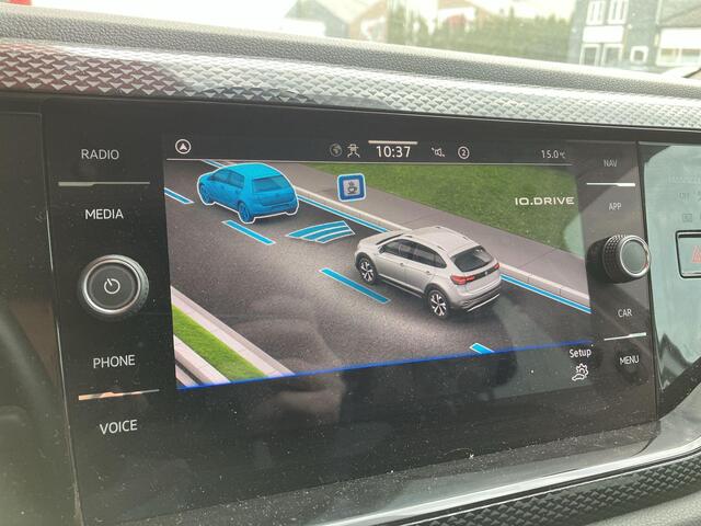 Volkswagen Taigo 1.0 TSI 95pk Life · Apple/Android Car Play · ACC · 16"Velgen · Elek. Inklapbare Spiegels · Clima · DAB · Garantie t/m 28-02-2026