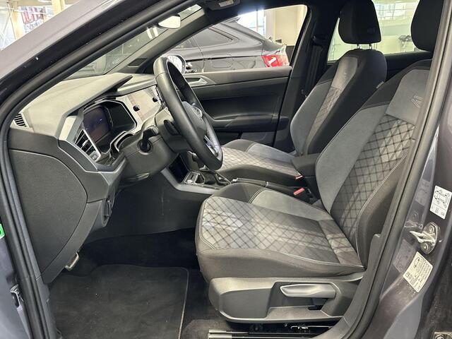 Volkswagen Taigo 1.0 Tsi 115pk DSG R-Line · Camera · Apple/Android Car Play · Keyless · P-Sensoren · ACC · DAB · 16'' Inch · Garantie t/m 31-05-2026 of 100.000km