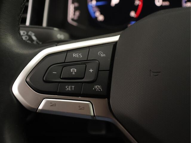 Volkswagen Taigo 1.0 TSI R-Line 110pk Automaat | Panoramadak | Camera | Stoelverwarming | Navigatie | Matrix LED | Digital cockpit pro | Adaptive cruise | Climate control |