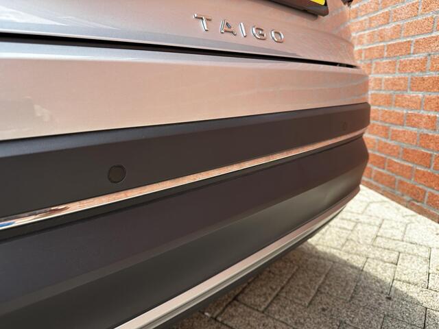 Volkswagen Taigo 1.0 TSI 110pk DSG Style Navigatie Apple Carplay/Android Auto Parkeersensoren Camera Blind Spot Assist Adaptive Cruise Control Stoelverwarming Ledverlichting Climate Control