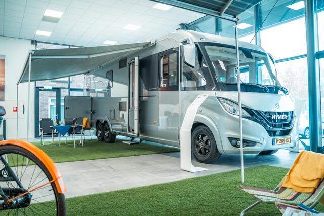 Volkswagen Taigo 1.5 TSI R-Line Automaat | Schuif-/kanteldak | Adapt. Cruise