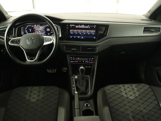 Volkswagen Taigo 1.0 TSI R-Line | Panoramadak| Camera | Virtual cockpit | Stoelverwarming | Navigatie | Carplay | LMV 18 inch | Getint glas | LED