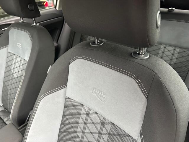 Volkswagen Taigo 1.5 TSI R-Line Business