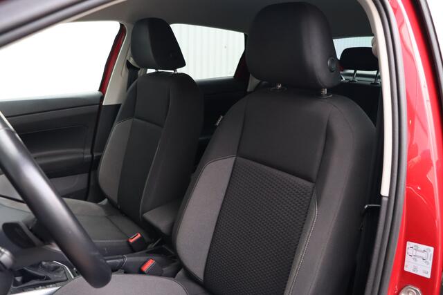 Volkswagen Taigo 1.0 TSI Life Automaat | Adap. Cruise | Stoelverwarming | Carplay | PDC V+A | Airco