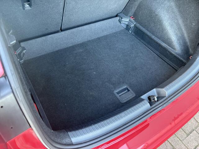 Volkswagen Taigo 1.0 TSi DSG R-Line Business SCHUIFDAK/KEYLESS/CAMERA/18INCH/DODEHOEK/ADAPT.CRUISE