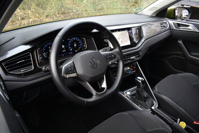 Volkswagen Taigo TSI 110PK DSG STYLE SPORT CAMERA/NAVI/LEDER