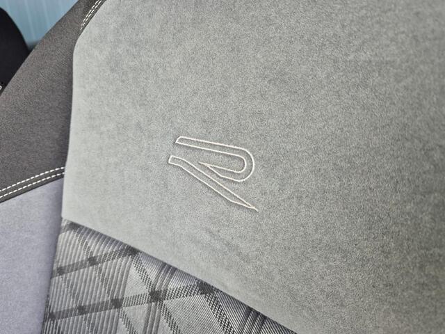 Volkswagen Taigo 1.5 TSI OPF DSG R-Line 150pk | BTW | IQ | Automaat | Virtual | Trekhaak | Camera | Carplay