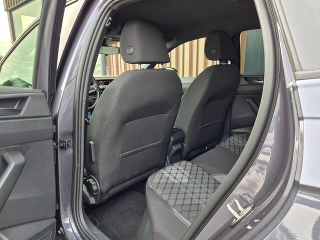 Volkswagen Taigo 1.5 TSI OPF DSG R-Line 150pk | BTW | IQ | Automaat | Virtual | Trekhaak | Camera | Carplay