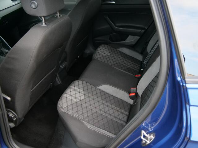 Volkswagen Taigo 1.0 TSI R-Line Edition 116 Pk Automaat DAB / Apple Carplay / Stoelverwarming / Keyless / Camera